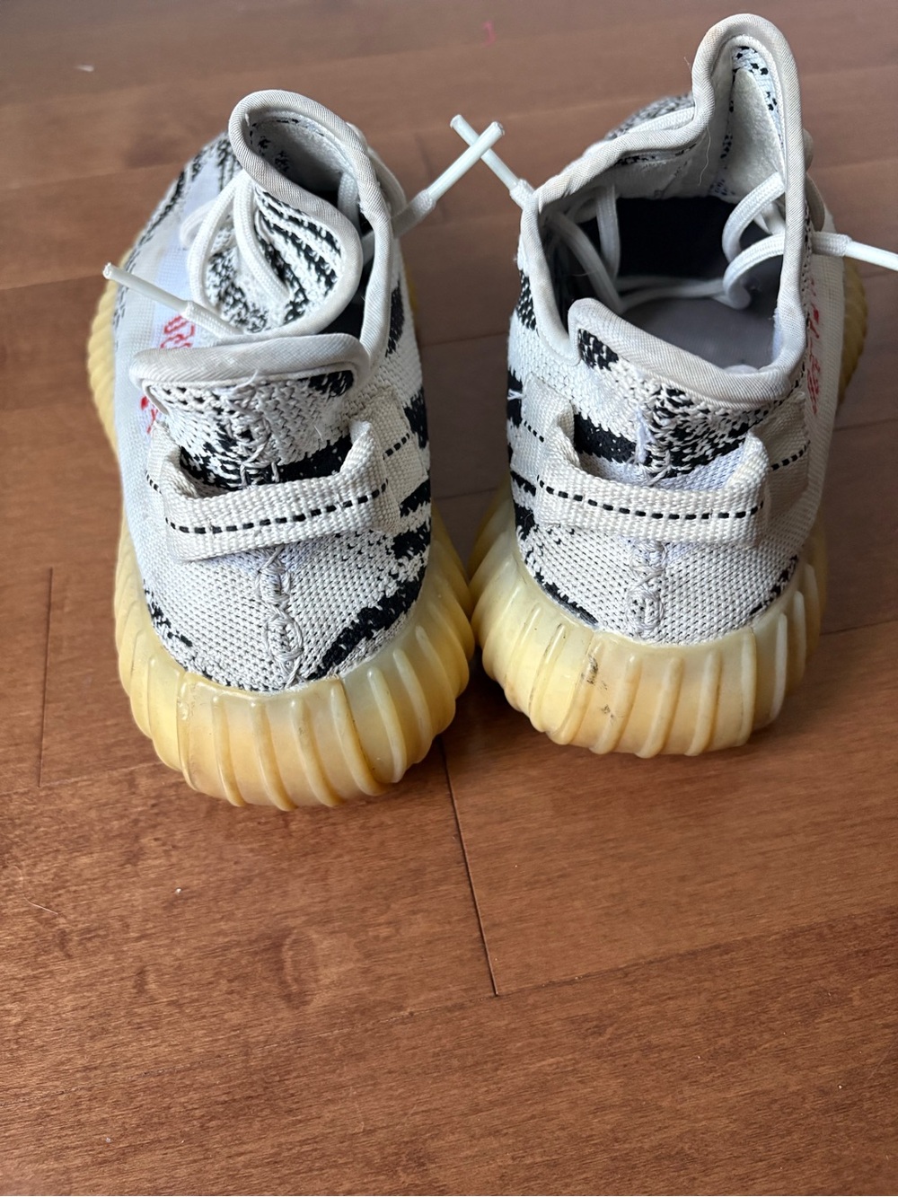 Adidas • Yeezy Boost 350 • Size 9.5 - Picture 3 of 5